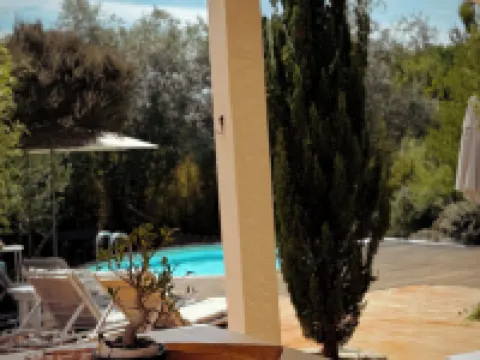 カブラ - ポルト コヴォ シネスのホテル