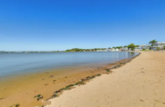 Near Yale & Lighthouse Point Beach: Home w/ Pool!