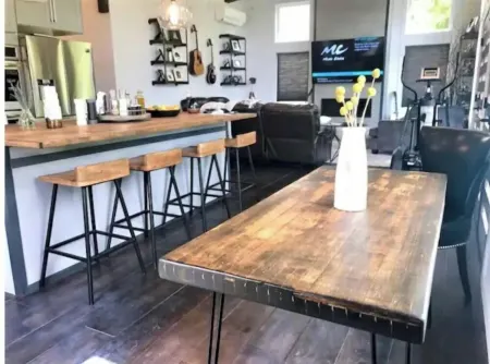 5 STAR Modern Bungalow in the heart of Downtown