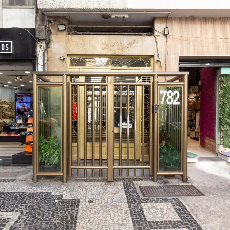 5 Minutes from Copacabana Beach Nsc906
