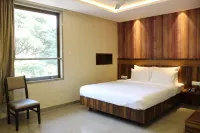 Hotel Silver Oak Near Ambabai Temple Kolhapur - breakfast