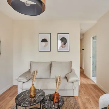 New Apartment Puteaux/La Défense Отели рядом со станцией La Defense Station