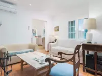 Villa Herdain - Villa With Private Pool. Free Wifi