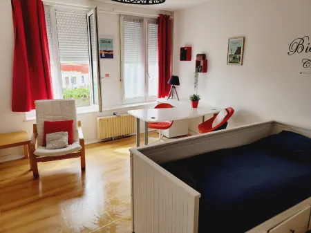 Appart Cosy Brest (La Gare) Vue Mer Отели в г. Брест