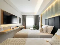 ALVES HOTEL IZMIR Hotels near Basmane