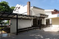 Best Western Las Mercedes Airport のホテル