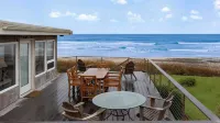 Sanctuary by the Sea by AvantStay Waterfront Views Hotels in Arch Cape