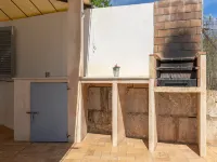 Villa in central location