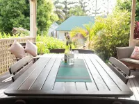 Poinciana Cottages Hoteles en Burnt Pine