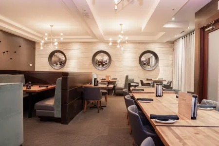 Sandman Hotel Edmonton West Отели в г. Эдмонтон