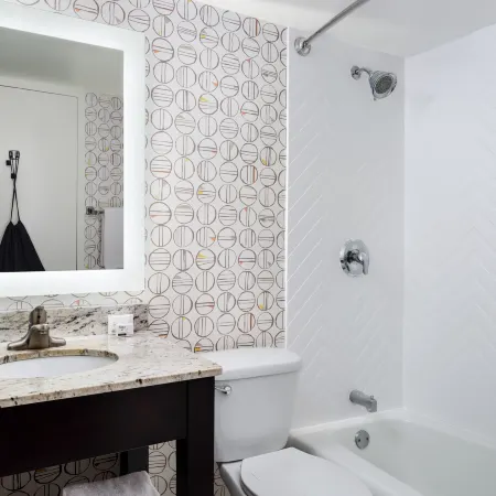 Holiday Inn & Suites Boston-Peabody by IHG