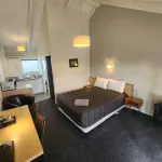 16 노스게이트 모터 로지