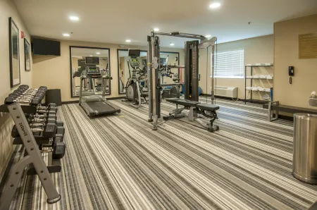 Candlewood Suites Baton Rouge - College Drive by IHG Отели рядом с достопримечательностью «Tin Roof Brewing Co LLC»