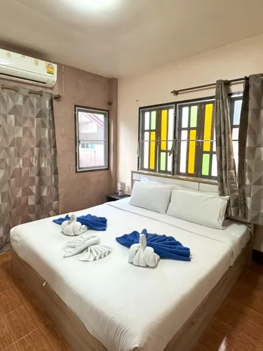 รูปภาพของKamala beach house - 100m to the beach, WiFi