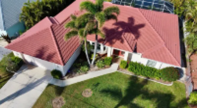 3-Bedroom Waterfront Pool House in Manatee Bay. Byob: Bring Your Own Boat