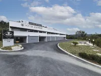 Hotel Rafine Отели рядом с достопримечательностью «Музей Тэгваллён»