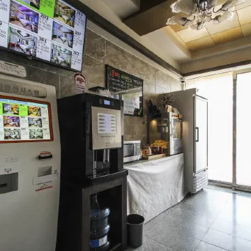 Jinju Comma Self Check-in Motel