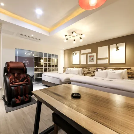 Hotel Yeogieutte Dongdaegu Отели рядом с достопримечательностью «Железнодорожная станция Тондэгу»