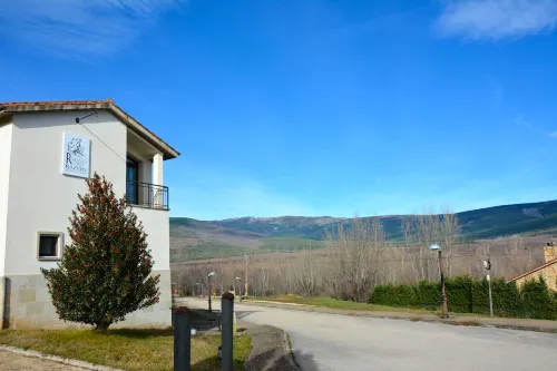 Apartamentos Remanso del Río Razón