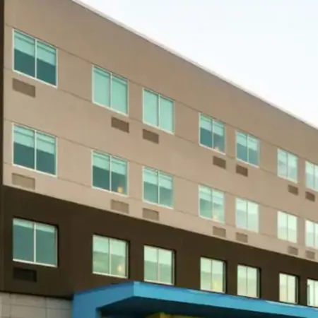Tru by Hilton Staunton