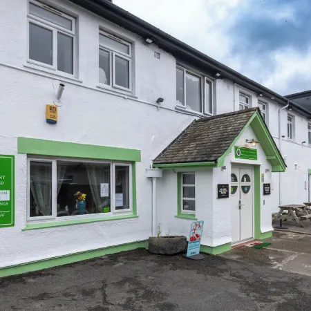 Ty Glyndwr Hotel Bangor Отели рядом с достопримечательностью «Замок Долбадарн»