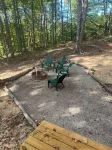 Charming 2-bedroom cabin in enchanting Hocking Hills with WiFi, AC