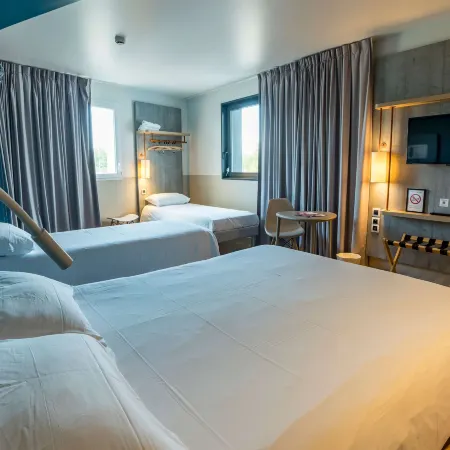 Ibis Budget Mâcon Crêches