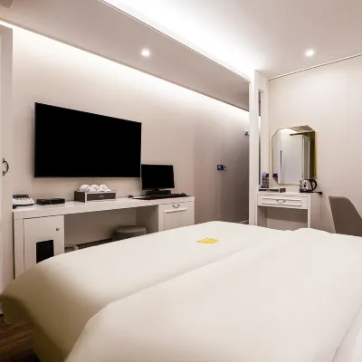 Hotel Morningcalm Hotel dekat Kuil Heungryunsa