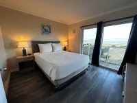 Inn at the Shore - balcony