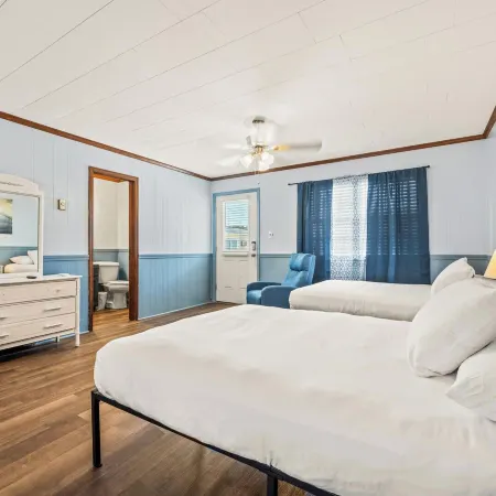 Oceanside Court by Kees Vacations