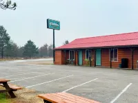 Peninsula Point Lodge