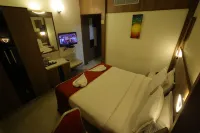 Breeze Palace Hotels in Karur District