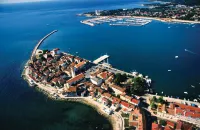 Apartment in fishing village near Umag - Apartments