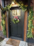 Cozy Forest Hideaway –No Matter the Time of Year it’s Quiet and Beautiful. Hotels in Oregon City