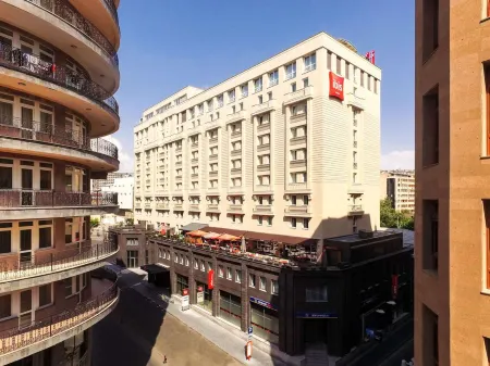 Ibis Yerevan Center Отели в г. Ереван