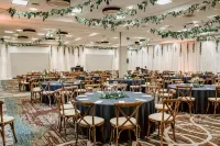 Holiday Inn & Suites PEORIA AT GRAND PRAIRIE by IHG - 3-Star