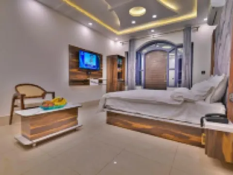 Aayodhya Dham Hotel