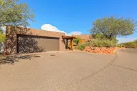 "SERENE DESERT GETAWAY" La Casa Coyote, Kayenta Art Village W/Views of Red Rock