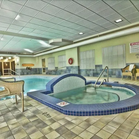 Humphry Inn and Suites