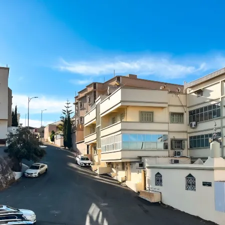 Alora Zone