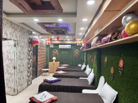 Hotel Bless Inn