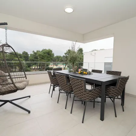 Break penthouse -three bedroom apartment