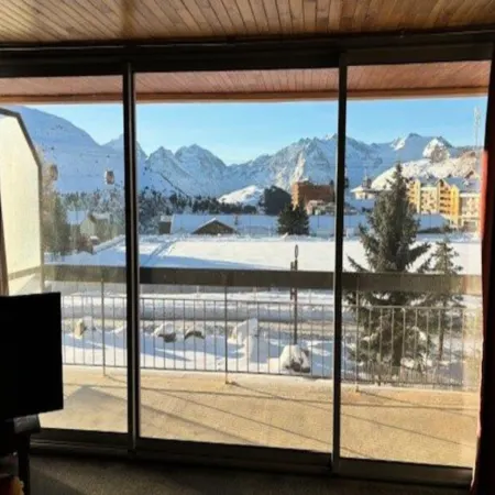 Apartment in Bergers near Ski Lifts