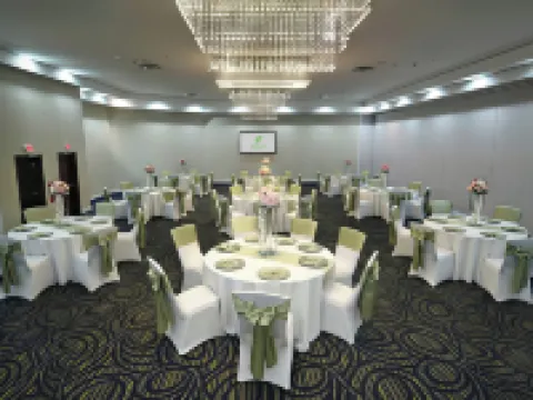 ฮอลิเดย์ อินน์ สแครนตัน อีสต์ - ดันมอร์ บาย IHG โรงแรมในDunmore