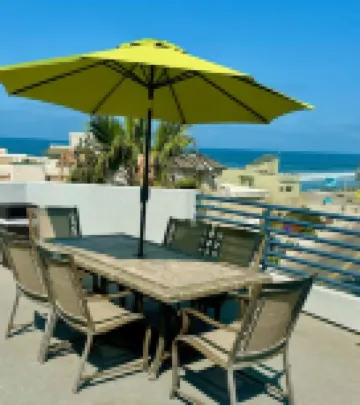 Spacious Ocean View House w/ Beach View Roof Deck