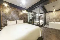 Yeosu 1st Avenue Hotel - Bintang 3
