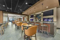 Drury Plaza Lincoln Downtown - bar