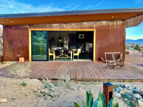 East Wind, unique house with majestic views