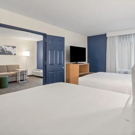 Spark by Hilton Bettendorf Quad Cities