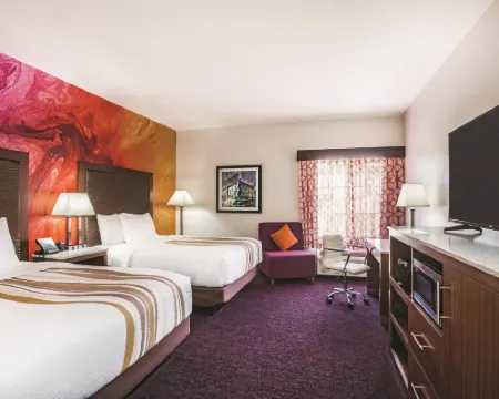 La Quinta Inn & Suites by Wyndham Chambersburg Hotels in Chambersburg